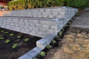retaining wall mi cutting edge
