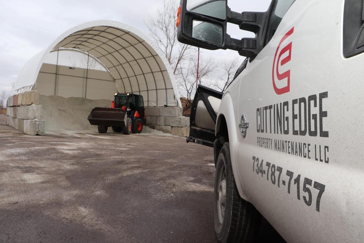 Commercial-Snow-e1757089606516 Tree and Shrub Planting, Pruning, and Trimming